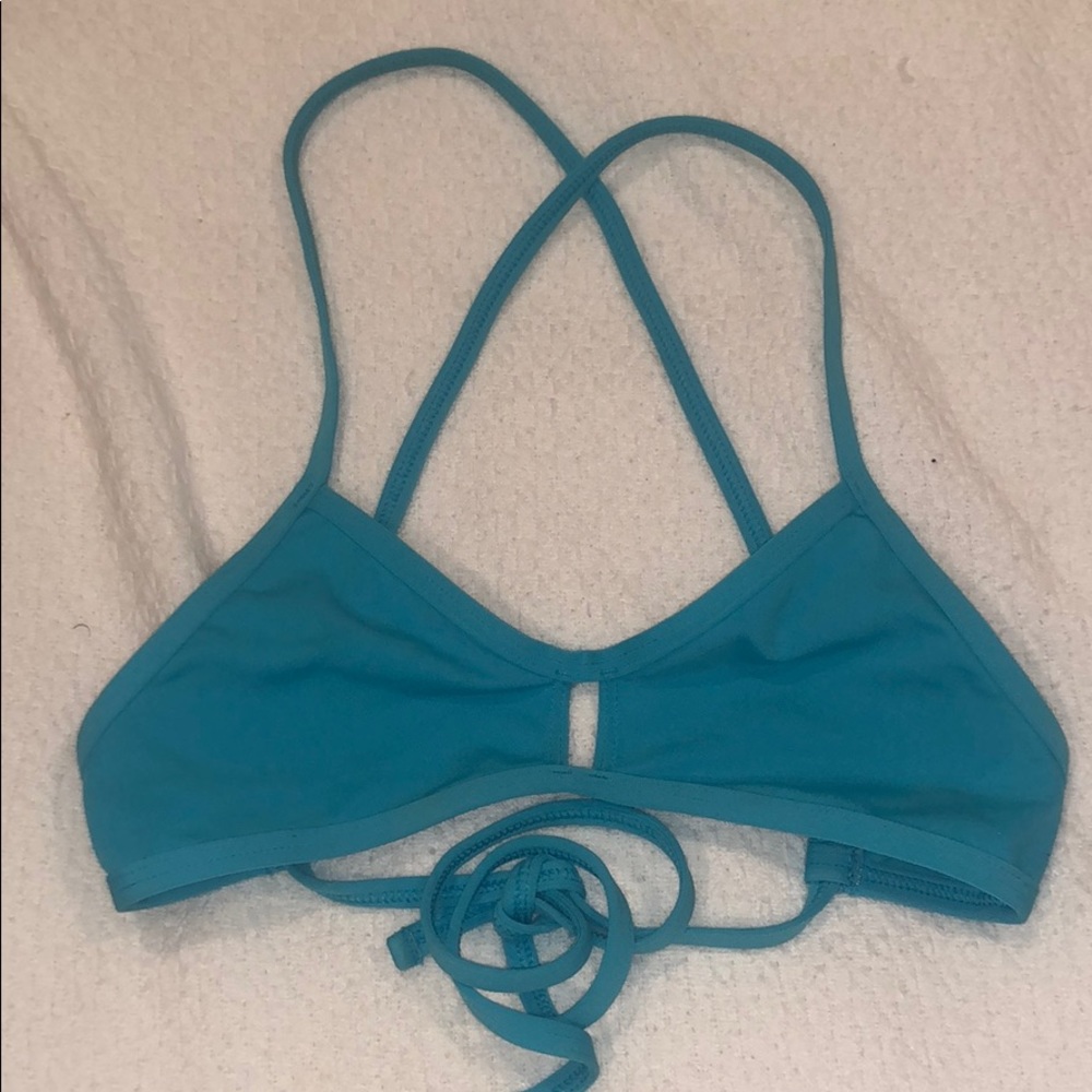 Jolyn bikini top